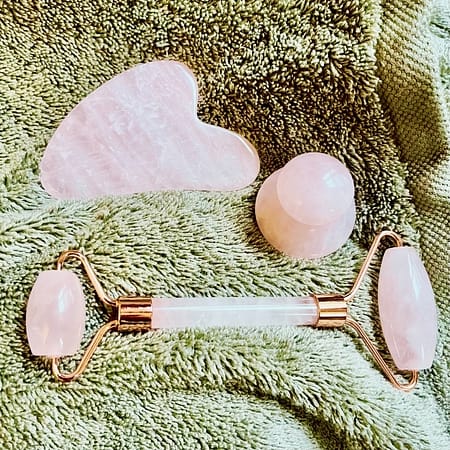 Coffret visage accessoires quartz rose